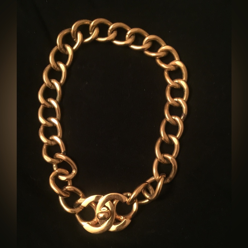 Chanel Vintage Turnlock necklace